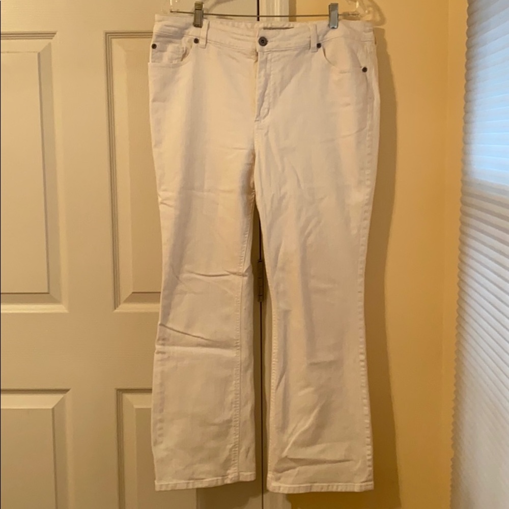 Chico’s Platinum white denim jeans size 14